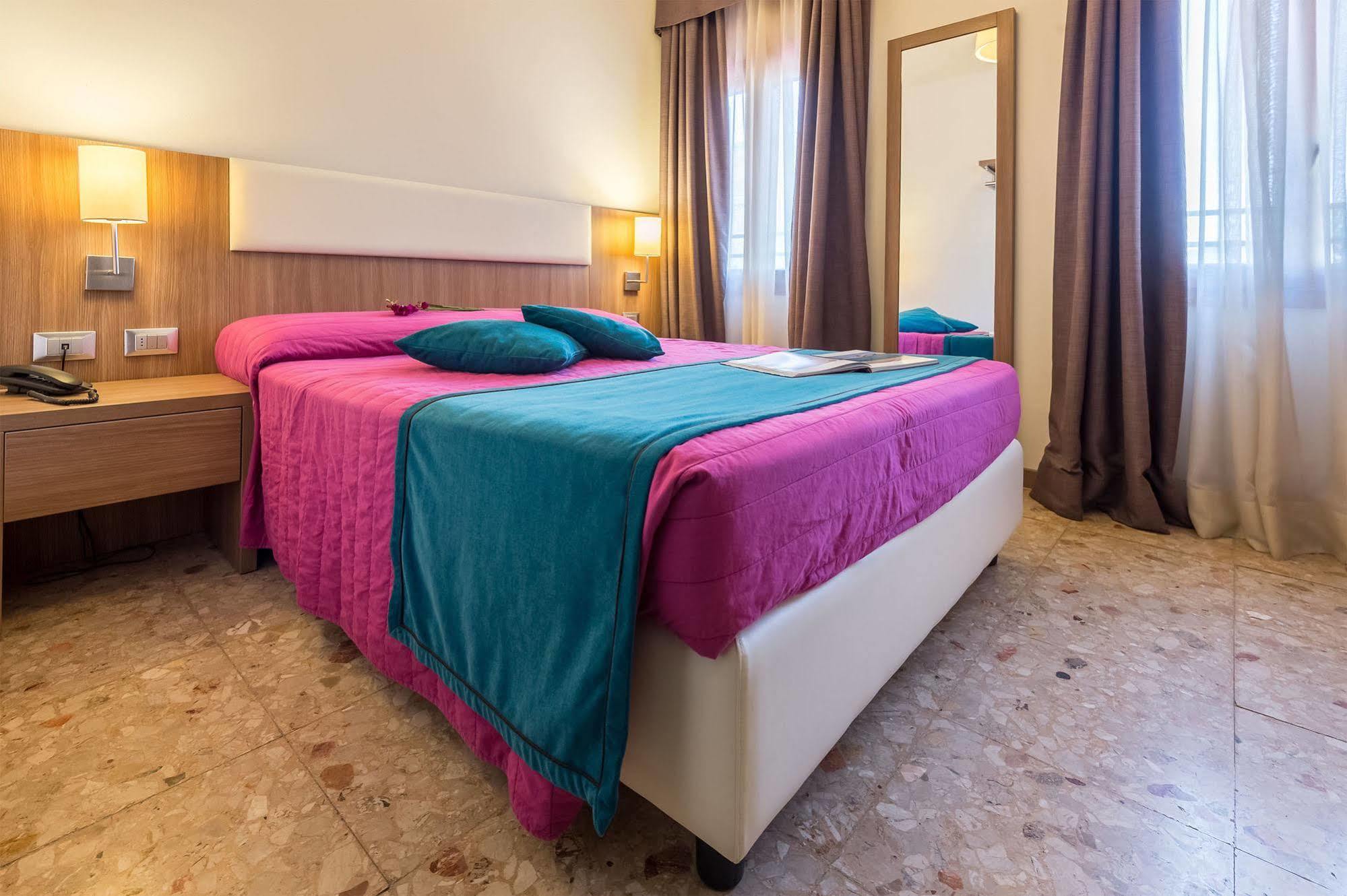 Hotel Il Moro Di Venezia Exteriör bild