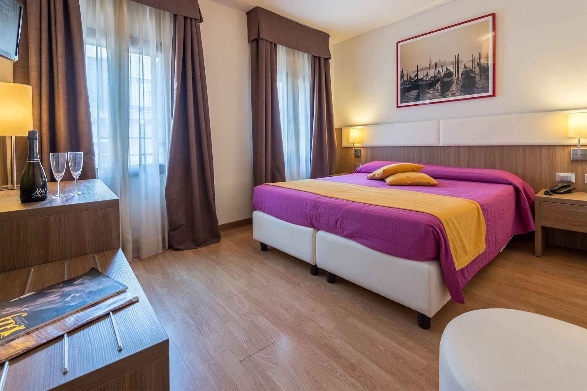 Hotel Il Moro Di Venezia Exteriör bild