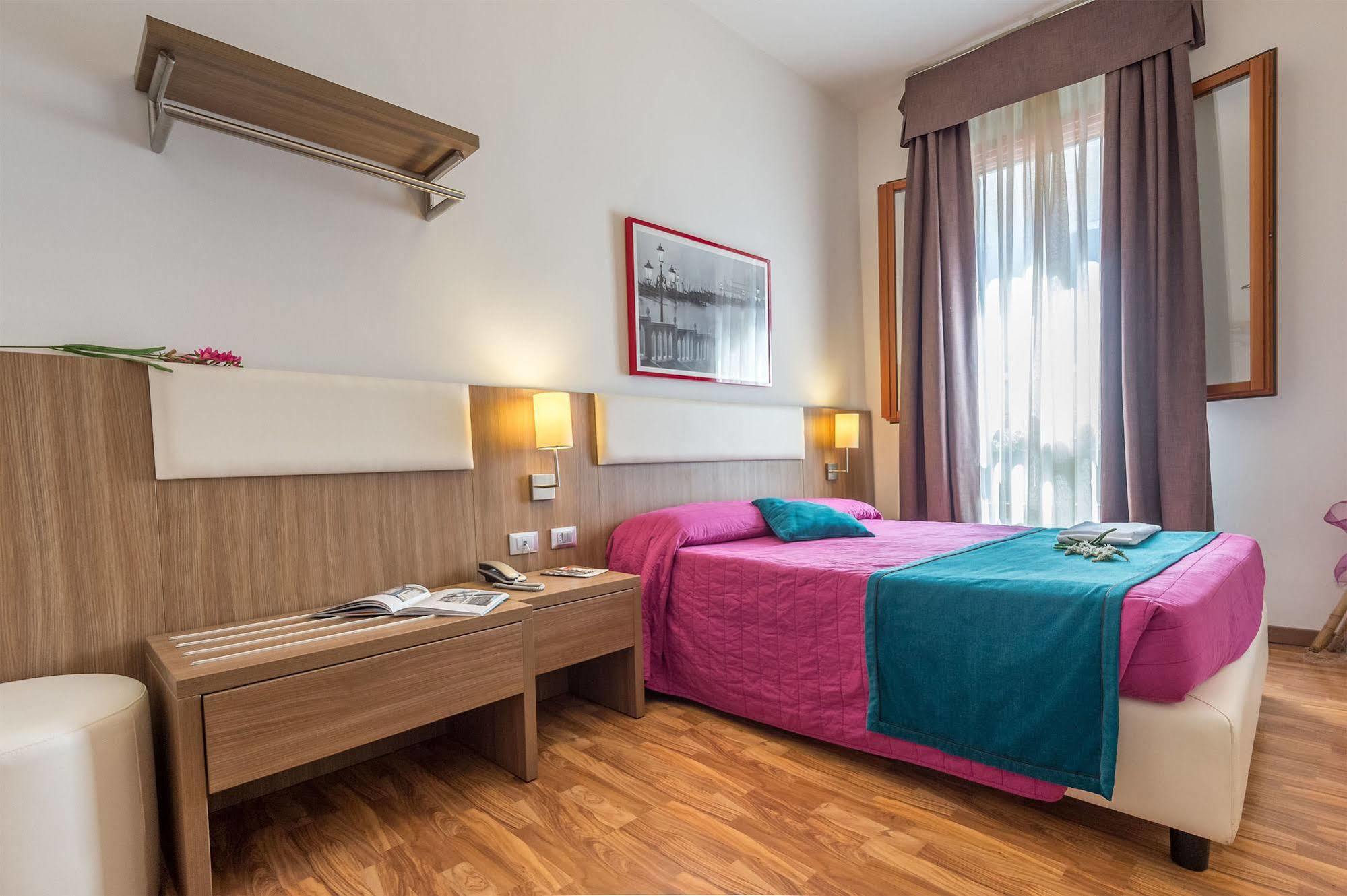 Hotel Il Moro Di Venezia Exteriör bild